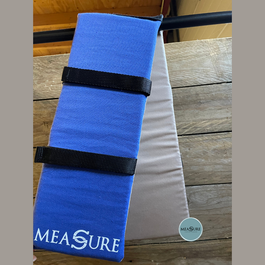 Measure trainingsware schoftonderlegger blauw/beige maat pony