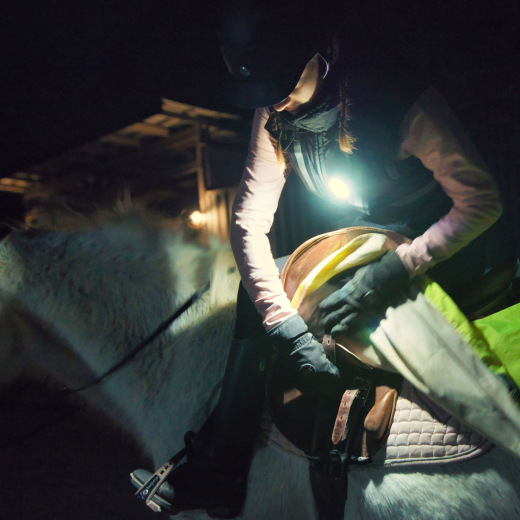 Light 01, Bevestigt op elke stof, Cliploos & Waterbestendig, Voor Ruiters & Outdoor