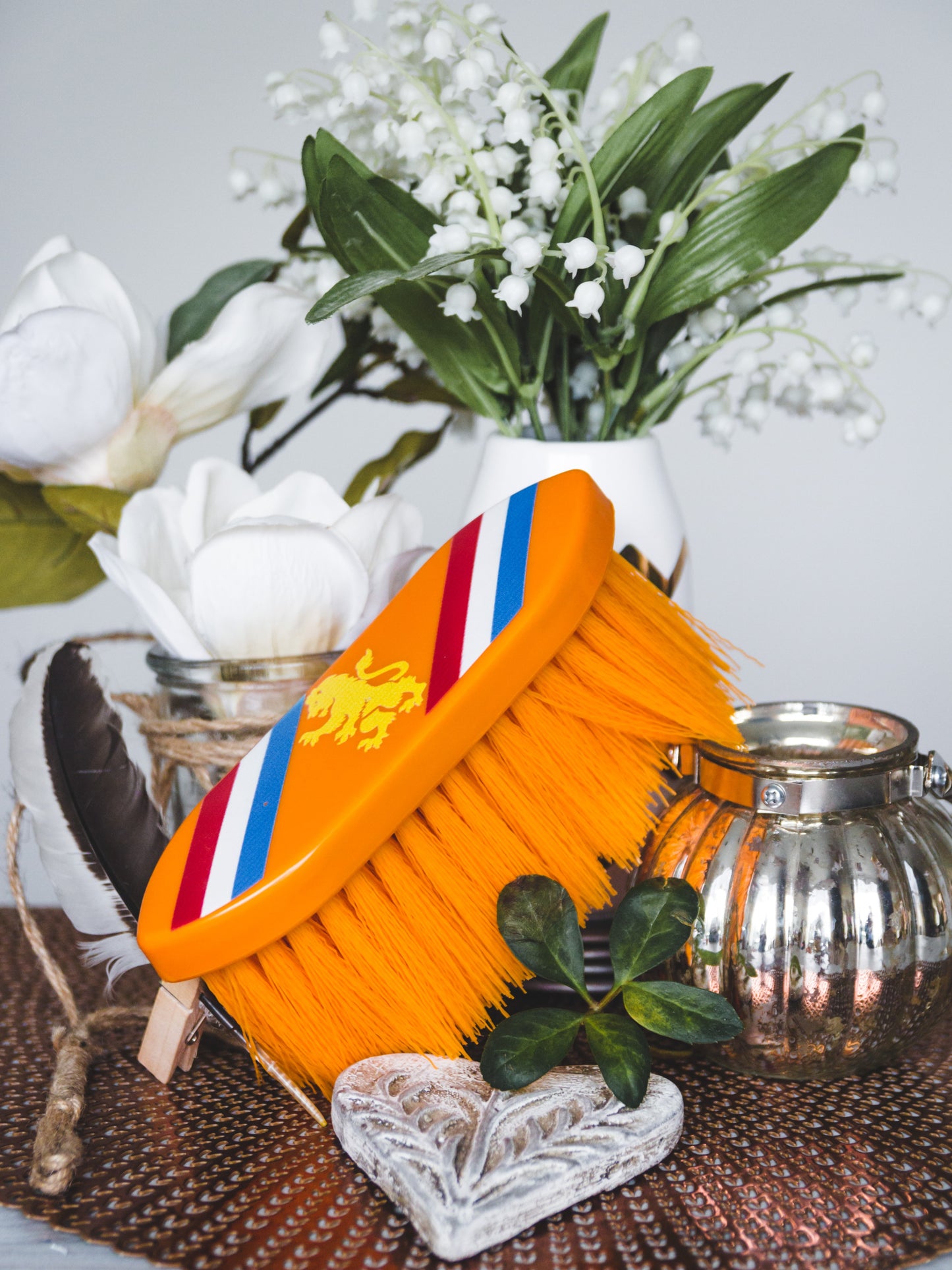 HB Holland Dandy brush