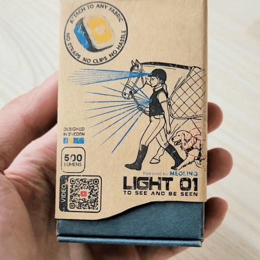 Light 01, Bevestigt op elke stof, Cliploos & Waterbestendig, Voor Ruiters & Outdoor